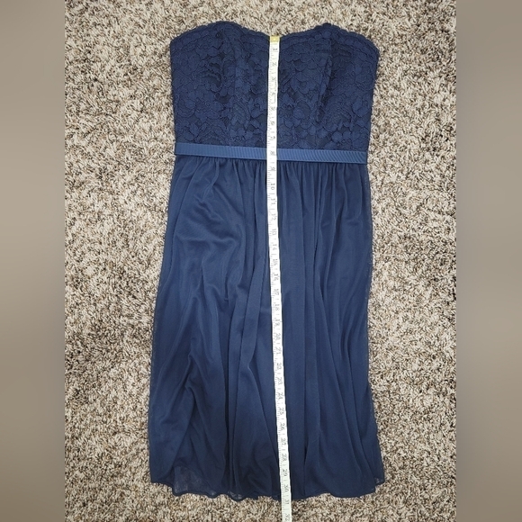David’s Bridal Navy Blue Short Scalloped Strapless Lace Mesh Dress - Picture 9 of 9